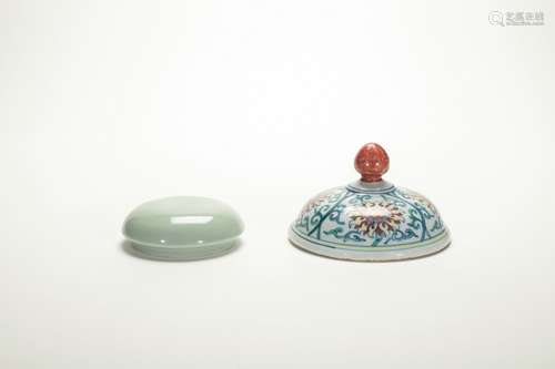 Chinese Two Porcelain Covers