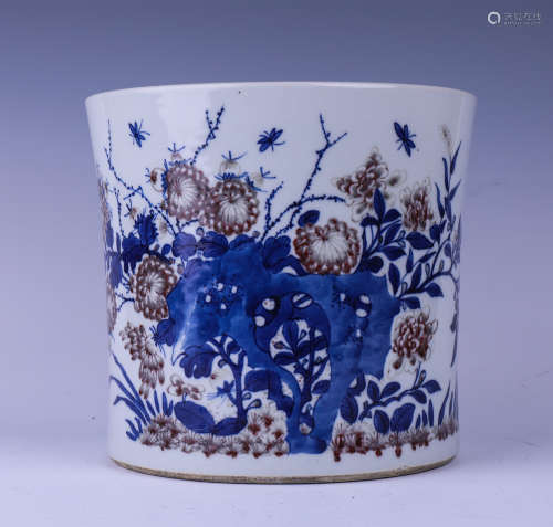 An underglaze-blue and copper-red 'floral' pen container