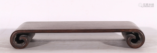 A CHINESE SCROLL SHAPED HUANGHUALI LOW TABLE