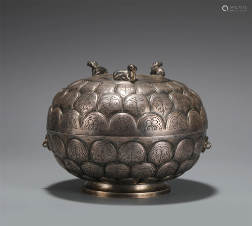 A CHINESE LOTUS SHAPED SILVER BOX AND COVER