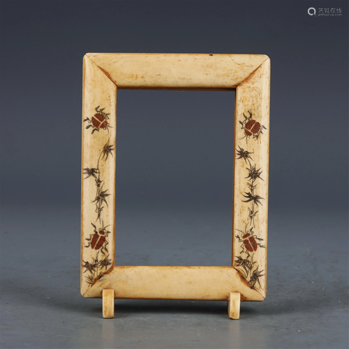 A CHINESE CARVED INLAID GEMSTONES FRAME