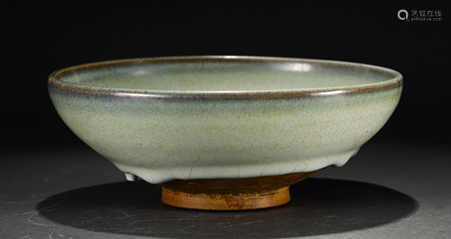 A CHINESE JUN TYPE GLAZE PORCELAIN BOWL