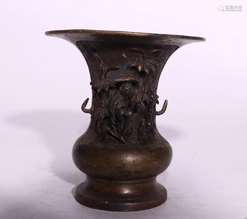 A CHINESE BRONZE FIGURAL VASE