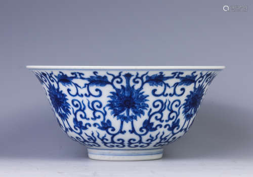 A blue and white 'lotus' bowl