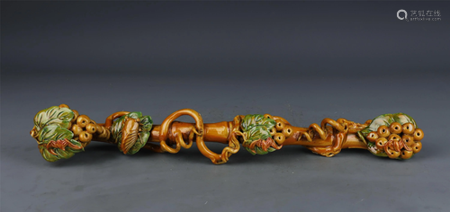 A CHINESE SANCAI GLAZE PORCELAIN RUYI SCEPTER