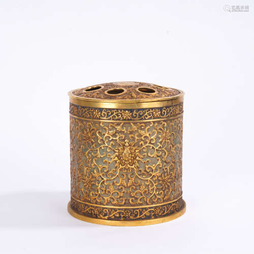 A gilt-bronze 'floral' box