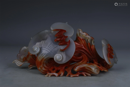 A CHINESE AGATE RUYI SCEPTER ORNAMENTS