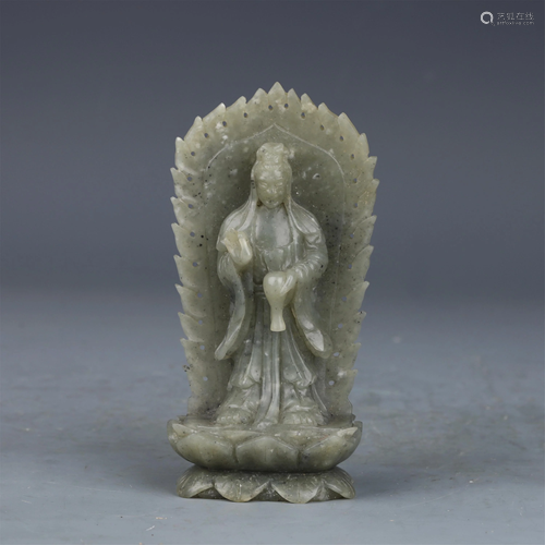 A CHINESE JADE GUANYIN ORNAMENTS