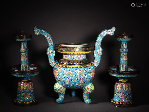 A SET OF THREE CHINESE BRONZE PAINTED ENAMEL FLORAL