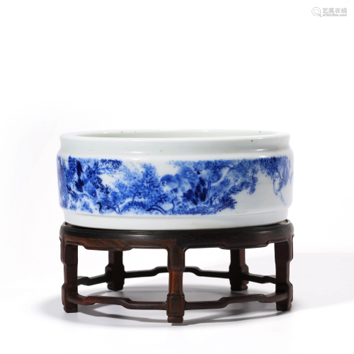 A Porcelain Blue and White Magpie and Plum Washer
