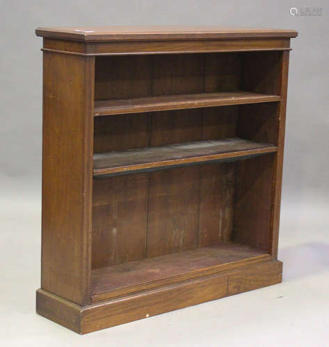 A Victorian mahogany open bookcase with adjustable shelves, ...