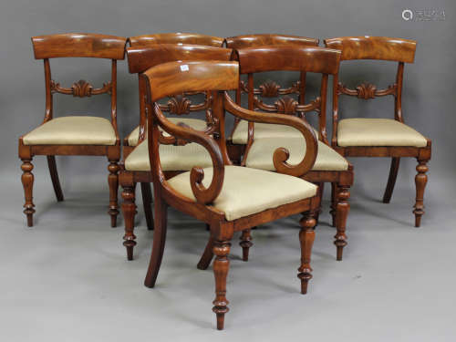 A set of seven early Victorian mahogany bar back dining chai...