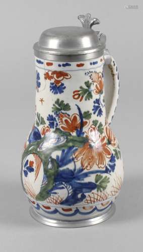 Fayencebirnenkrug mit Blumenmalereiwohl Delft, um 1800, unge...