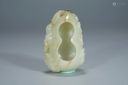 A DOUBLE GOURD FORM JADE CARVING WATER POT