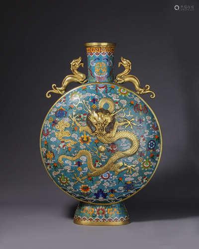 A dragon patterned gilding cloisonne vase