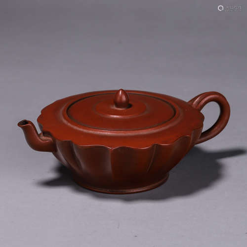 A lotus zisha ceramic pot