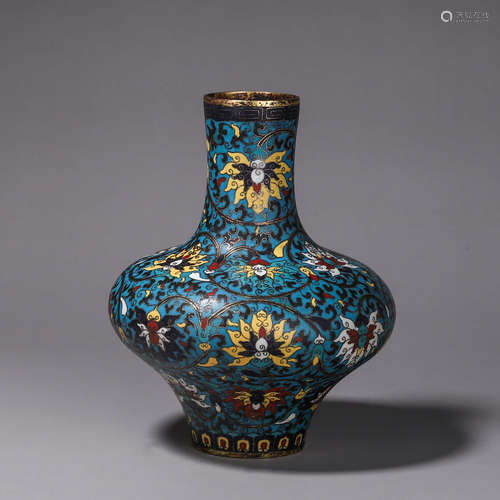 A flower patterned cloisonne vase