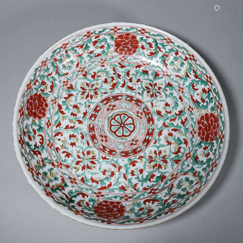 A multicolored flower porcelain plate