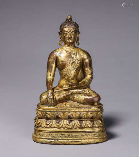 A gilding copper Sakyamuni buddha statue