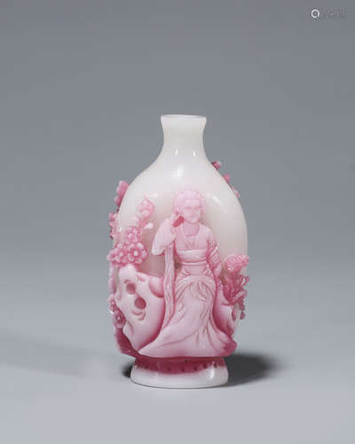 A white ground pink figure glass snuff bottle