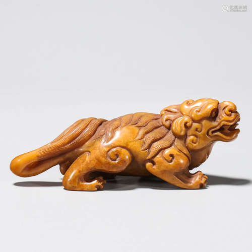 A Shoushan stone carved pixiu ornament