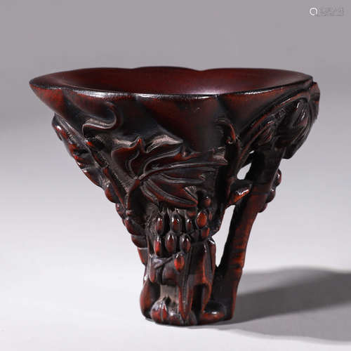 A sandalwood carved grape jue cup