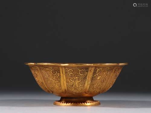 Qing copper gilt flower mouth bowl in the Tang Dynasty