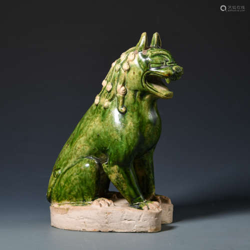 Auspicious animals with green glaze in Tang Dynasty