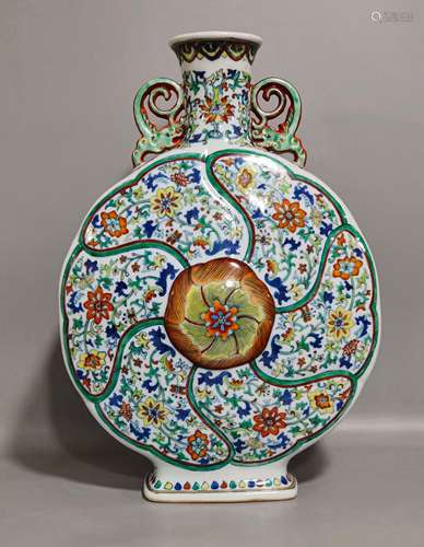 A QING DYNASTY CLASHING COLOR FLOWER MOON FLASKS