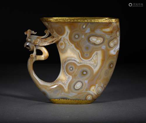 A LIAO DYNASTY AGATE GOLD FILLED PHONENIX HEAD CUP