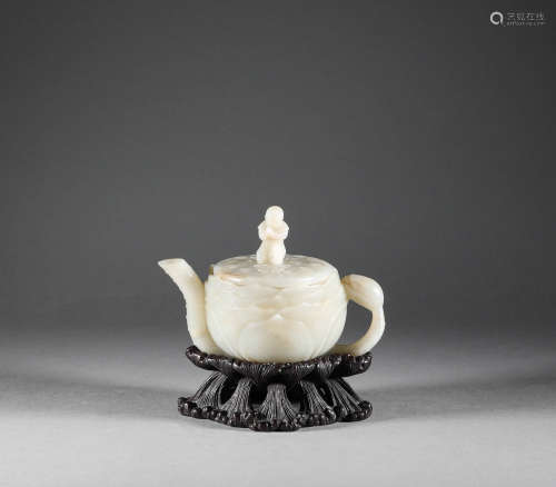 Qing Dynasty - Hetian Jade Teapot