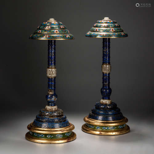 Qing Dynasty - A Pair of Lazuli Enamel Hat Racks
