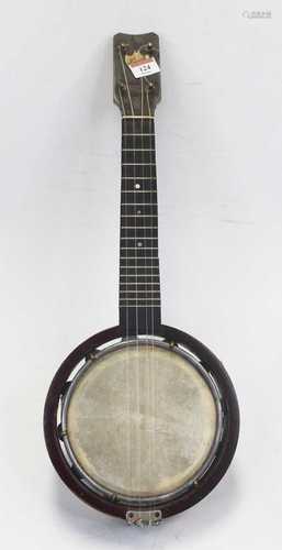 A Keech banjulele banjo, length 56cm