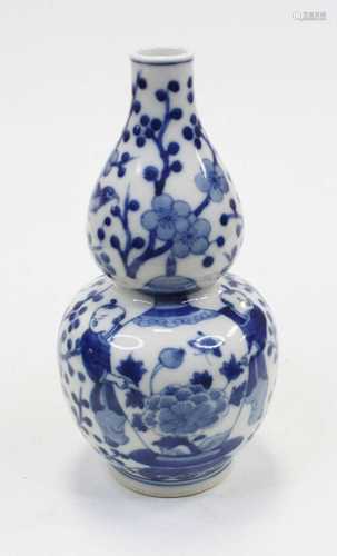 A Chinese export blue and white vase, of double-gourd form, ...