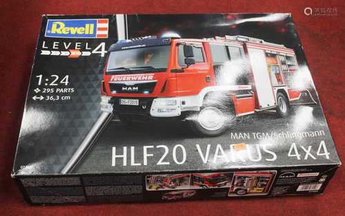 A Revell level 4 1.24 scale model of a Man TGM/Schlingmann H...