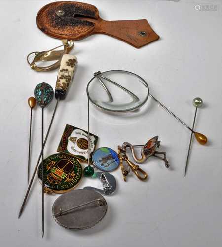 Costume jewellery, to include a Japanese satsuma topped hat-...