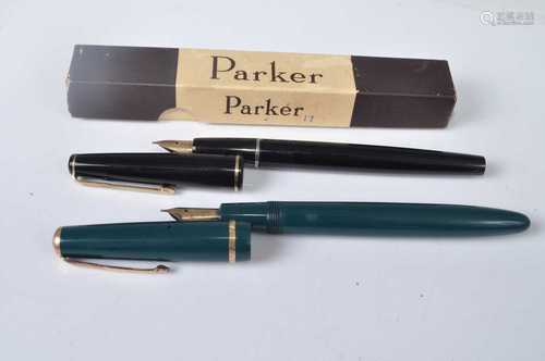 A Parker 17 fountain pen, having 14ct gold nib, in original ...