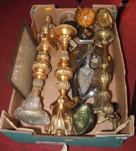 A collection of miscellaneous items, to include a pair of mo...