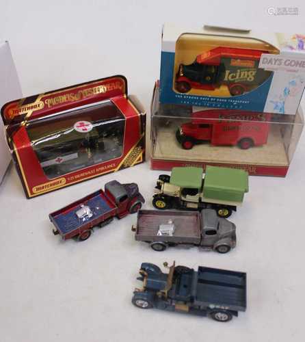 A collection of diecast model vehicles to include Dinky, Day...