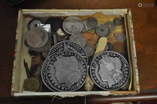 A collection of miscellaneous coins, to include Elizabeth II...