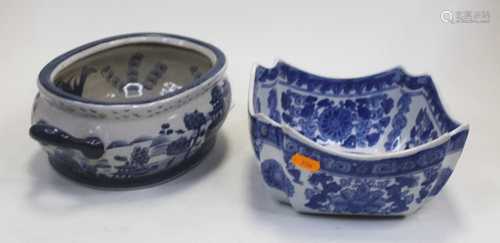 A reproduction ironstone blue and white tureen, of squat ova...