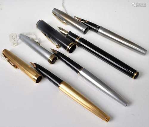 A Sheaffer black plastic cased fountain pen, having 18ct gol...