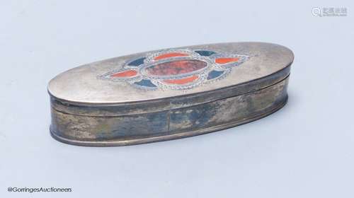 An Edwardian Scottish silver and hardstone inset oval snuff ...