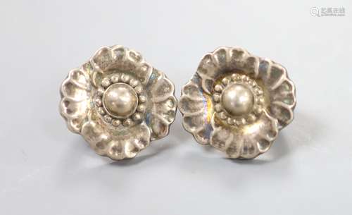 A pair of Georg Jensen 925 flower head ear clips, design no....