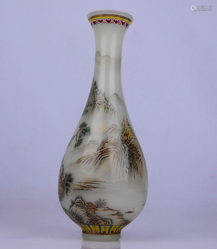 GIASS VASE WITH LANDSCAPE AND RUYI PATTERN & MARK