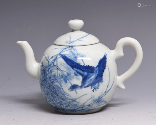 BLUE AND WHITE 'BIRD & FLOWER' PORCELAIN TEAPOT