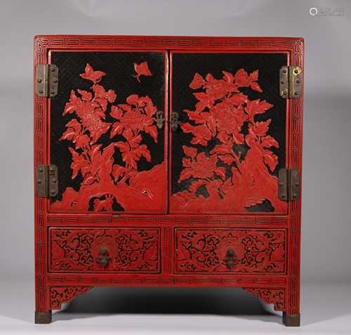 LACQUERWARE DOUBLE DOOR CABINET