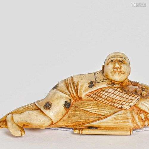 ** JAPON - Période MEIJI (1868-1912) Netsuke en ivoire, homm...