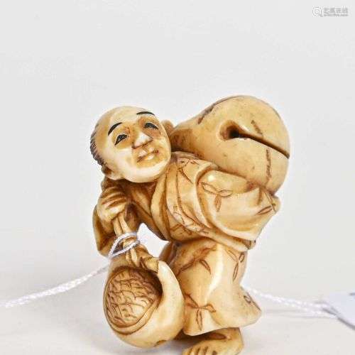 ** JAPON - Période MEIJI (1868-1912) Netsuke en ivoire, homm...