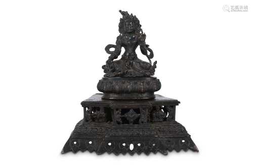 A TIBETAN BRONZE FIGURE OF TARA.